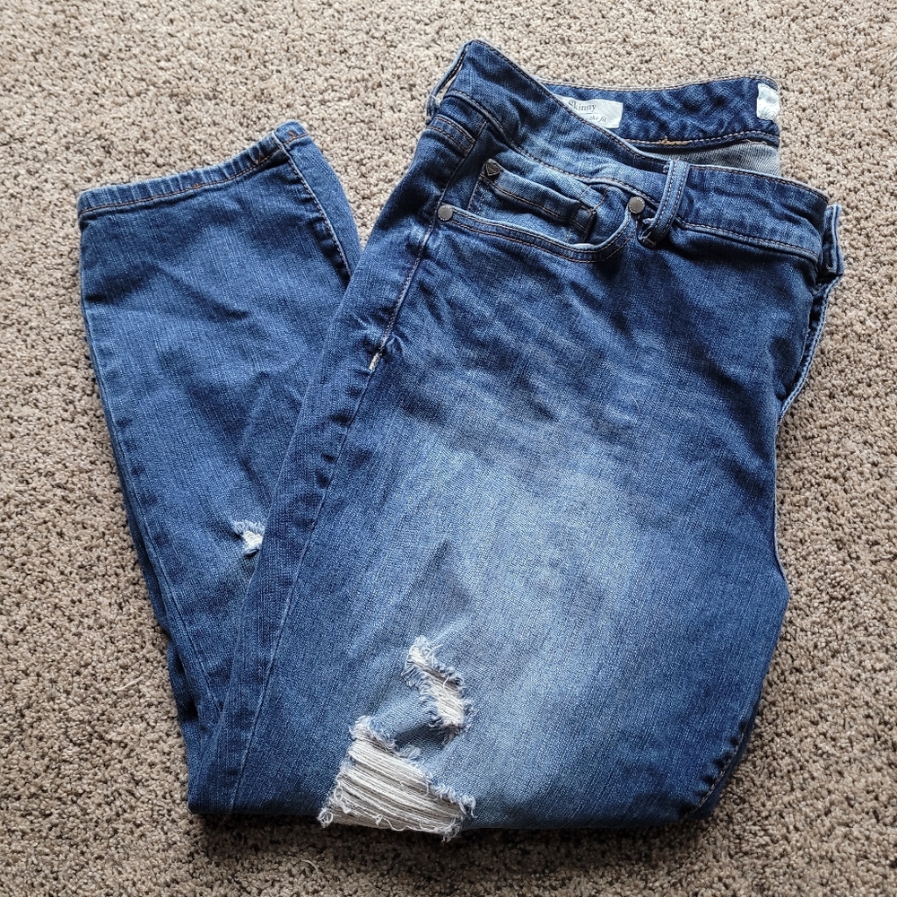Torrid Women's Skinny Jeans 18 Medium Wash Distressed Exposed Button Fly Holey